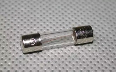 5x20mm 6x30mm 玻璃保险丝管 0.5/1/2/3/3.15/3/4/5/6/8/10A 250V