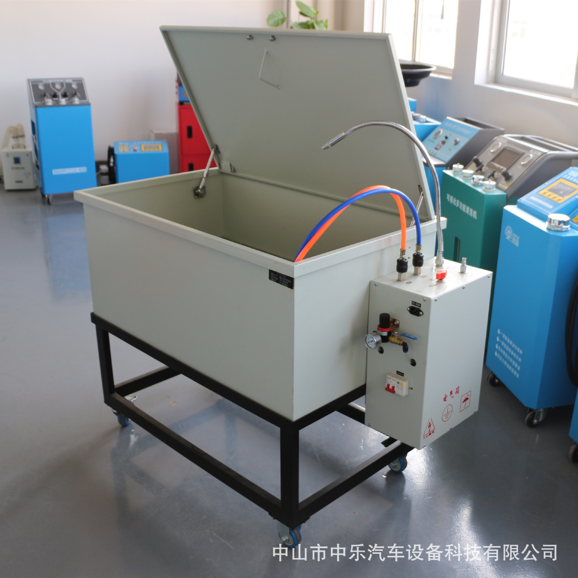移动式不锈钢高压零件清洗机