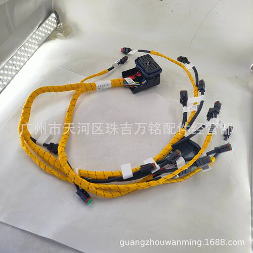 适用于卡特386-23923862392线束适用于三一130202000093A230
