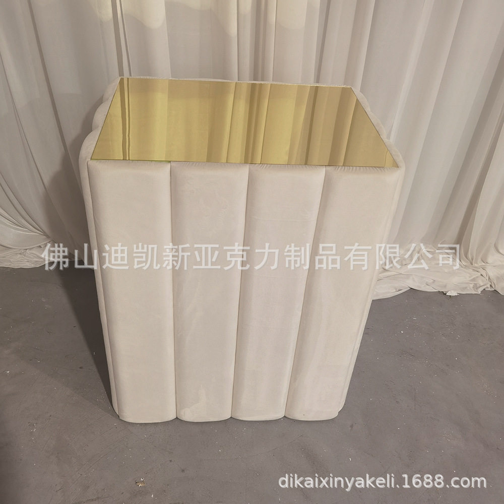亚克力背景绒布婚礼台座