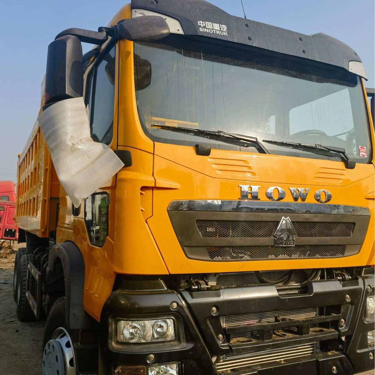 出口非洲豪沃TX371后八轮自卸车10轮375马力运输卡车 工程翻斗车