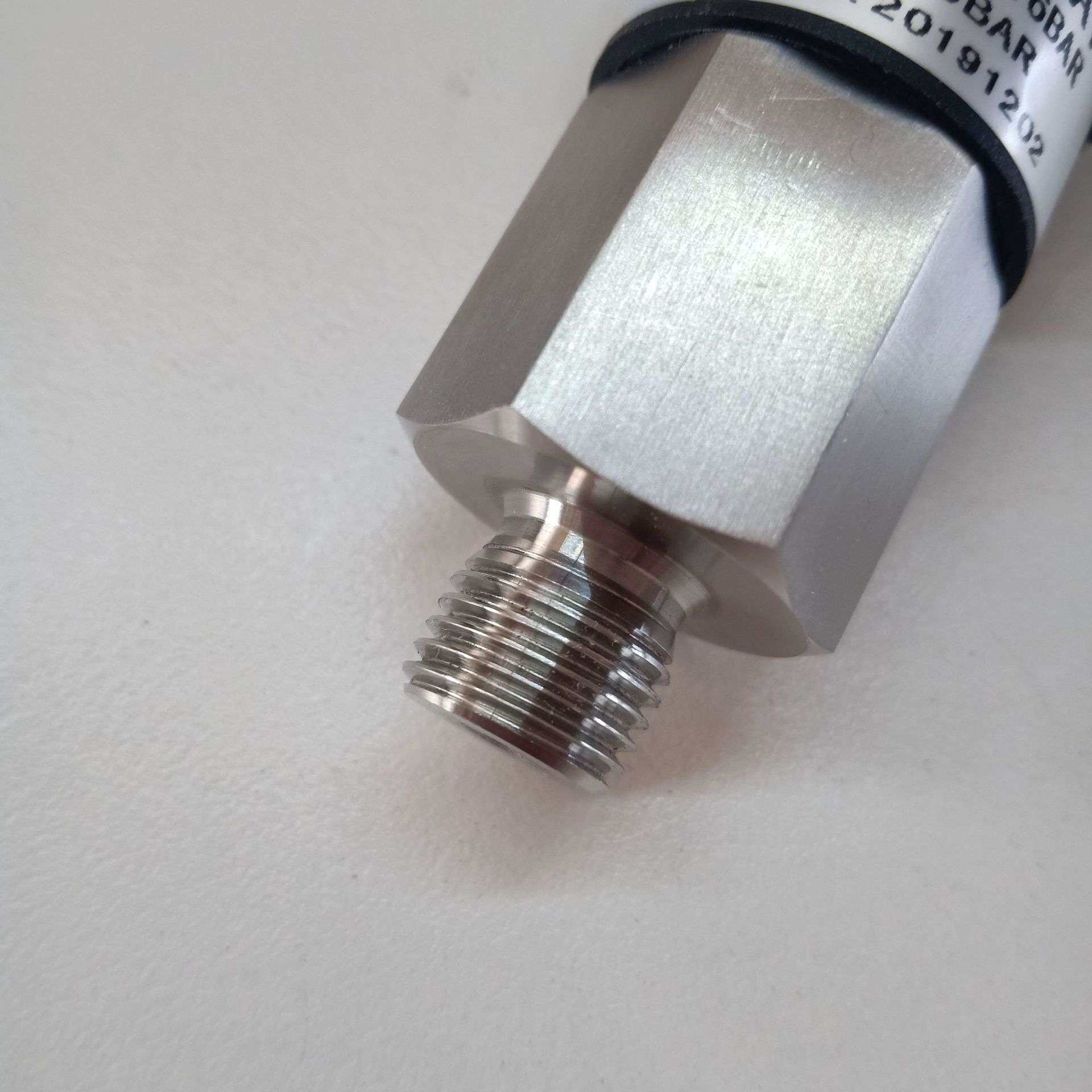 上海厂商直销活塞式压力开关ZS71-3XA1 G1/4螺纹 1-16BAR