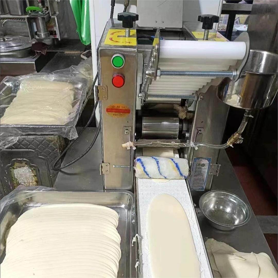 商用小型烩面片成型机仿手工河南烩面片机自动刷油没有废料