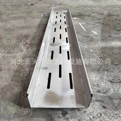 不锈钢U型排水沟鹅卵石庭院别墅线性排水槽U200*200成品沥水沟槽