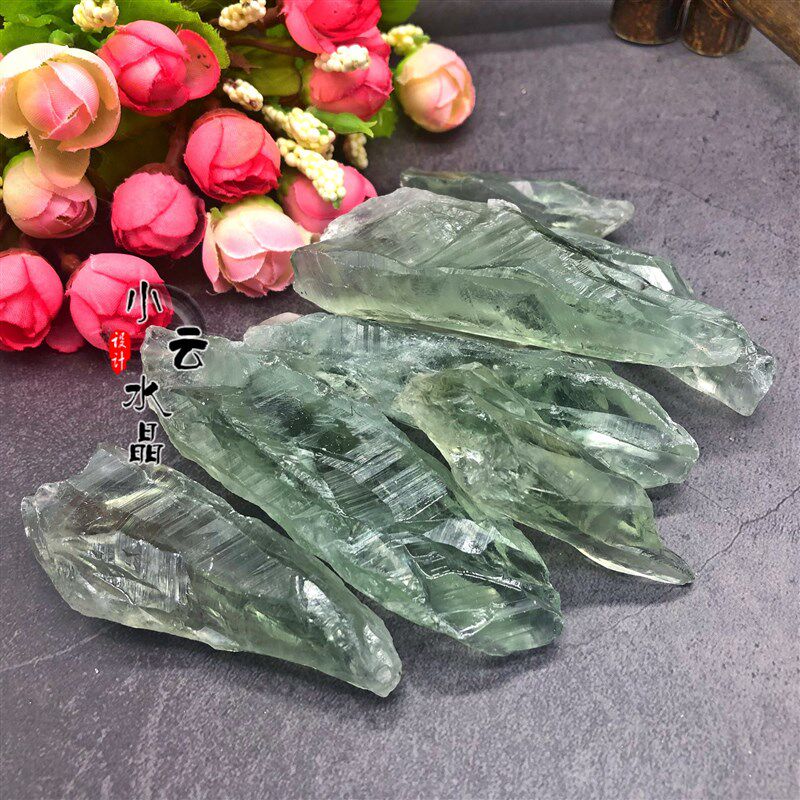 天然绿水晶原石 大颗粒碎石绿长牙原石 产地直销