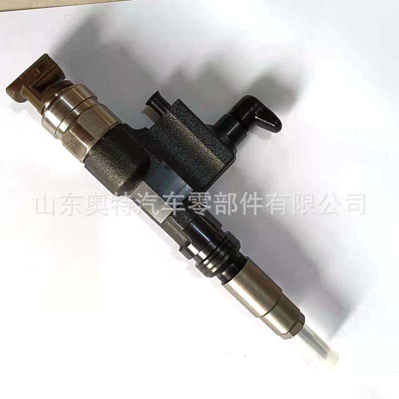 柴油车共轨喷油器095000-6700 095000-6701 VG1540080017A图片