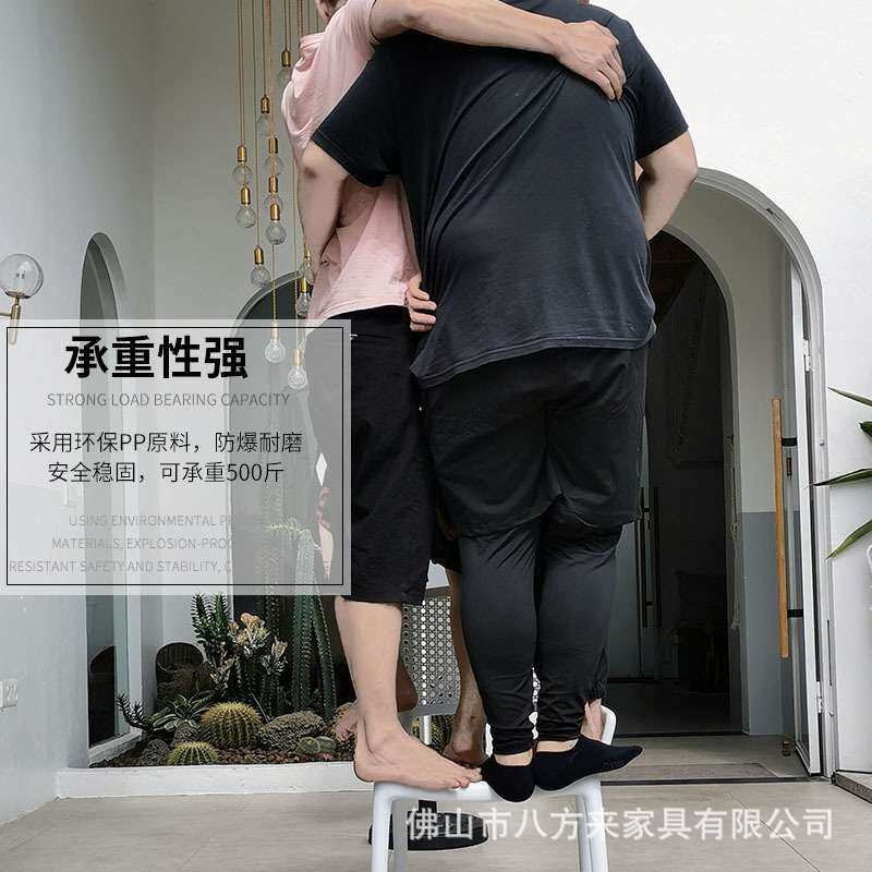 工厂直销简约现代户外休闲桌椅别墅庭院咖啡厅室外塑料餐桌椅组合