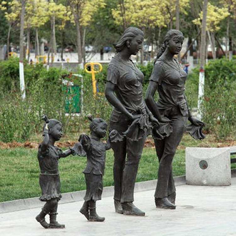 铸铜雕塑现代人物雕塑广场商场摆件仿铜切面人物园林景观雕塑摆件