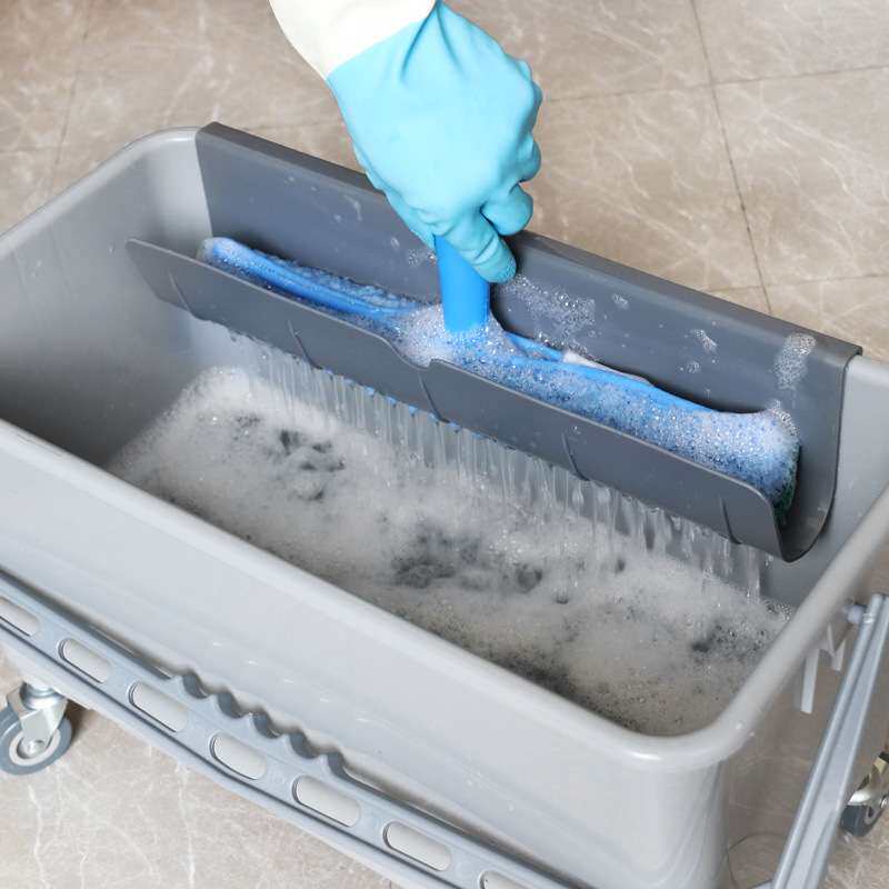 CT施达 22L手提玻璃清洁水桶长方形加厚带轮子塑料储水储物保洁桶