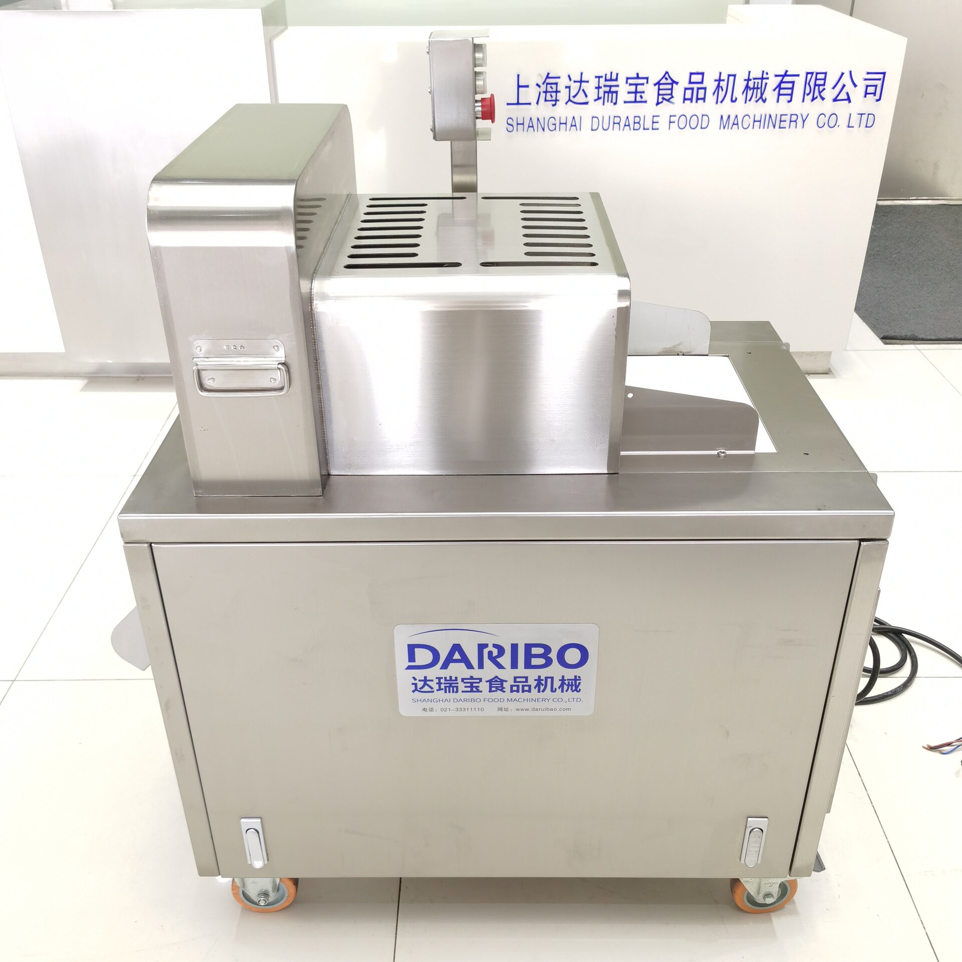 H冻肉带骨切块机一次切割成块冷冻猪牛羊肉切块设备大型冻肉切块