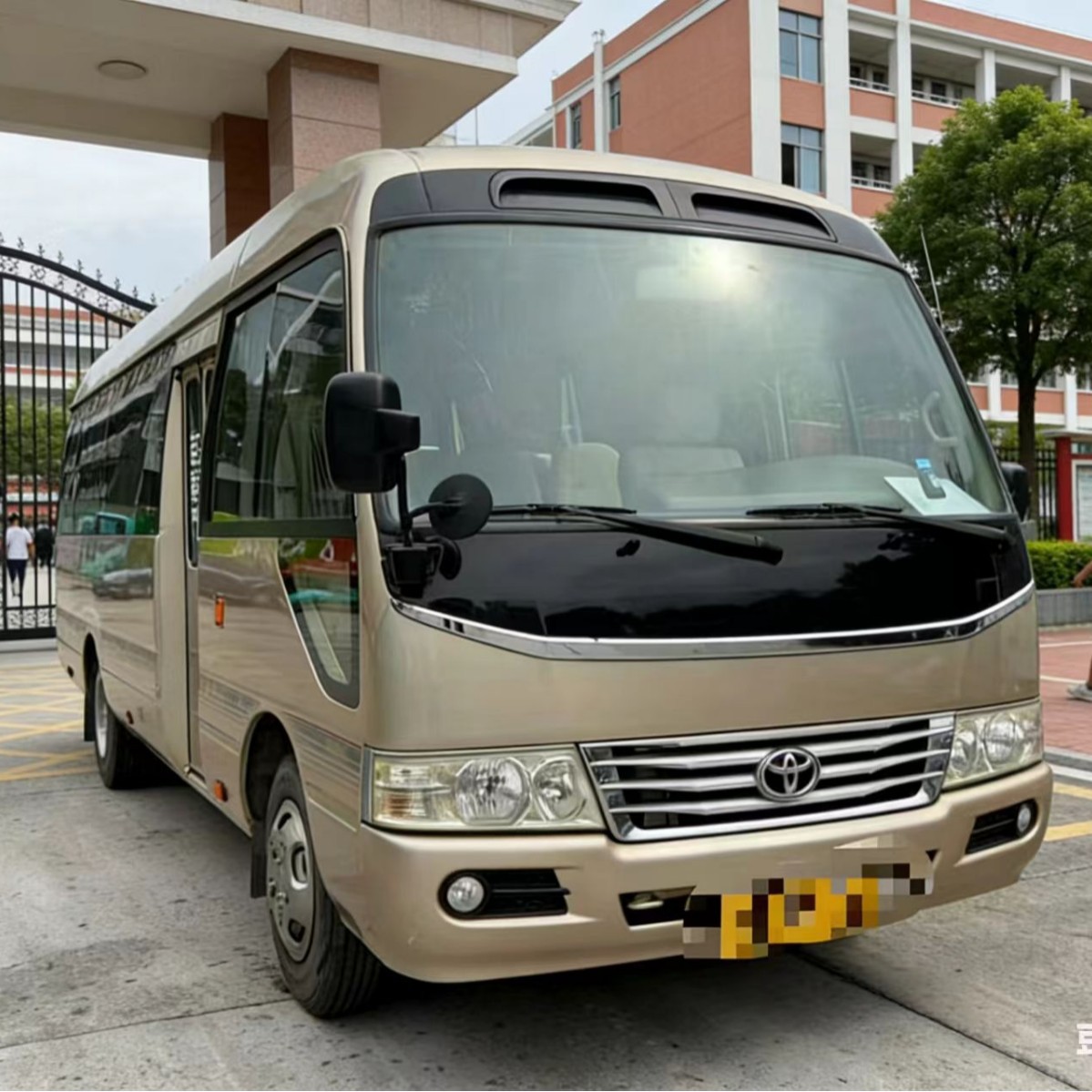 跨境出口东南亚非洲丰田考斯特19-23座中巴车商务旅游专用中小型