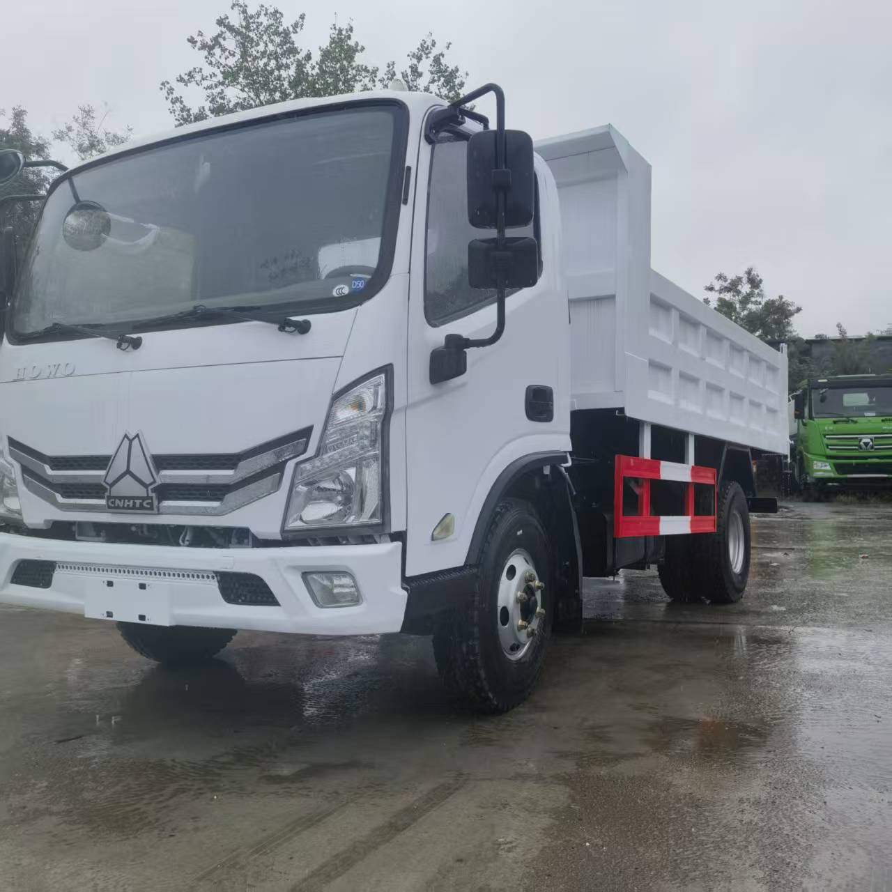 重汽豪沃机械大泵4×2自卸车