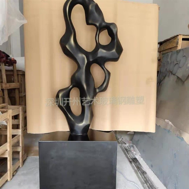 现代抽象雕塑树脂人物摆件样板y房售楼部软装饰品创意长腿人物摆