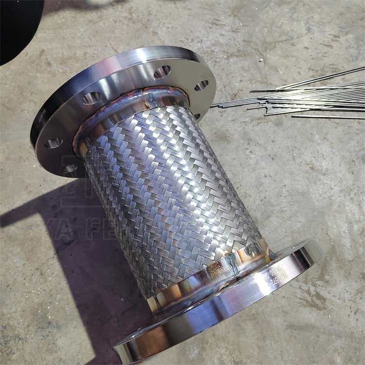供应不锈刚波纹膨胀节耐腐蚀耐老化法兰式波纹管蒸汽管道金属软管