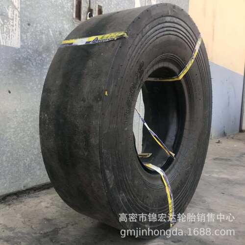 工程机械胶轮压路机光面轮胎现货