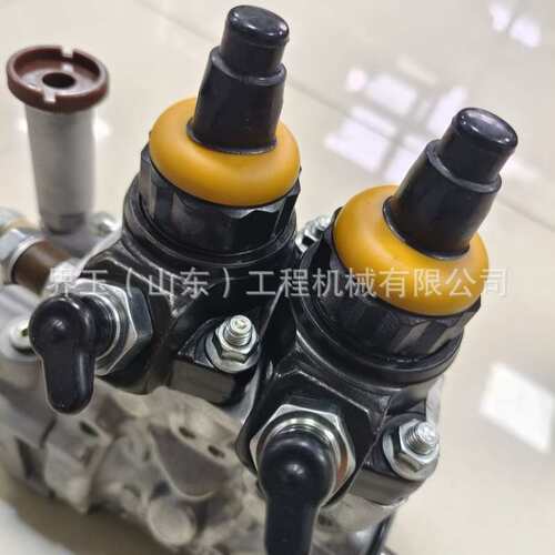 PC400-7 PC450-7挖掘机柴油泵6156-71-1131工程机械配件
