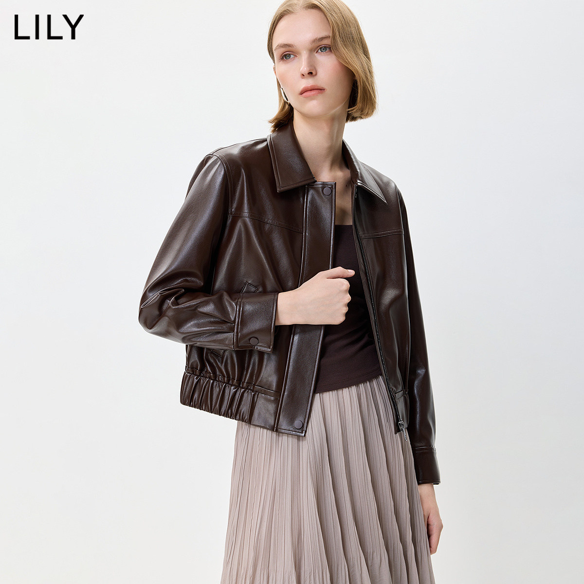 LILY2026秋新款复古翻领宽松休闲通勤百搭深色长袖夹克外套女短款
