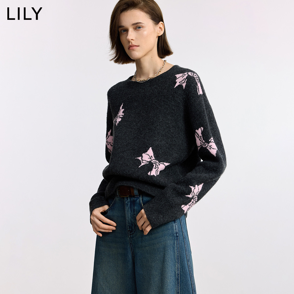 LILY2026秋新款撞色蝴蝶结提花休闲通勤深色圆领套头针织衫毛衣女