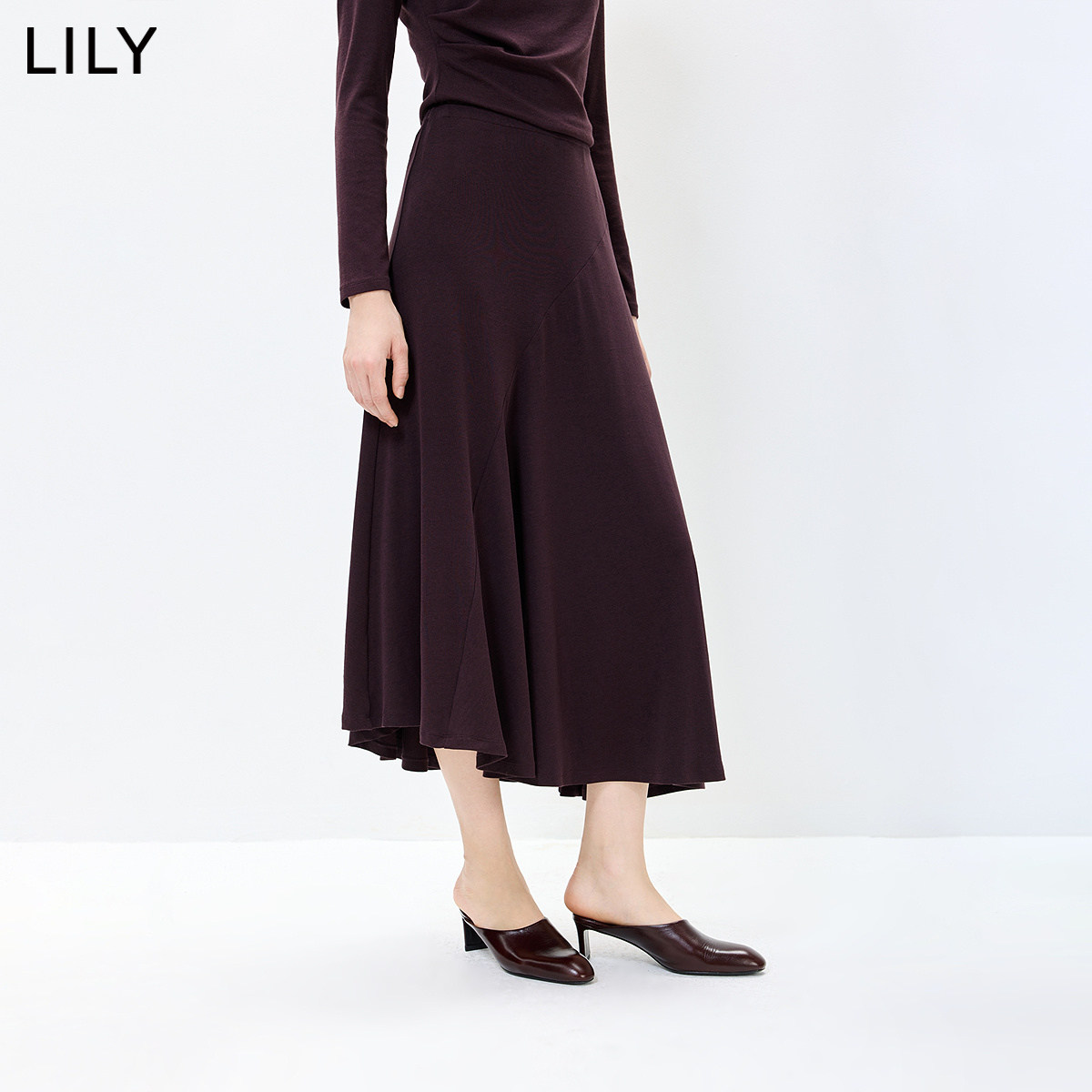 LILY2026秋新款复古不规则捏褶垂感宽松休闲通勤深色半身裙女长裙