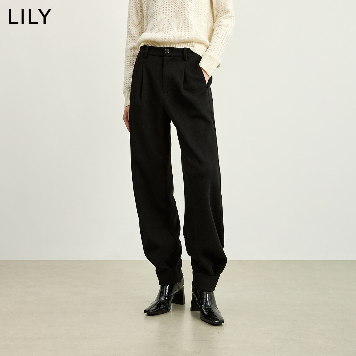 LILY2026冬新款女装复古松弛感宽松百搭通勤黑色束脚裤休闲裤长裤