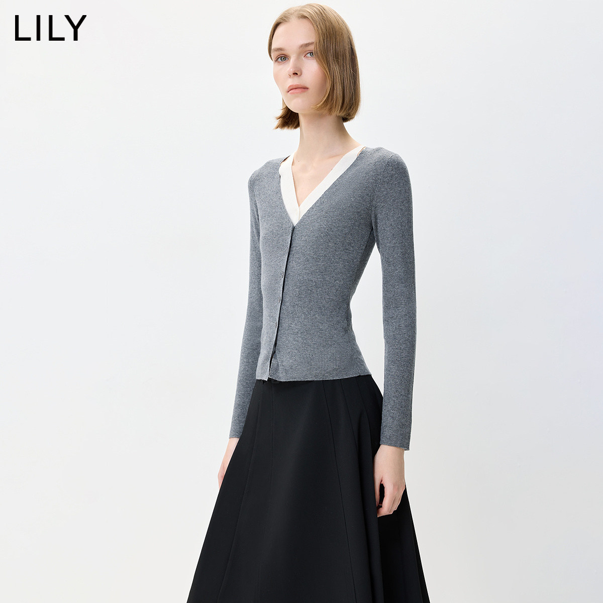 LILY2026秋新款女装羊毛混纺假两件V领休闲通勤修身针织开衫外套