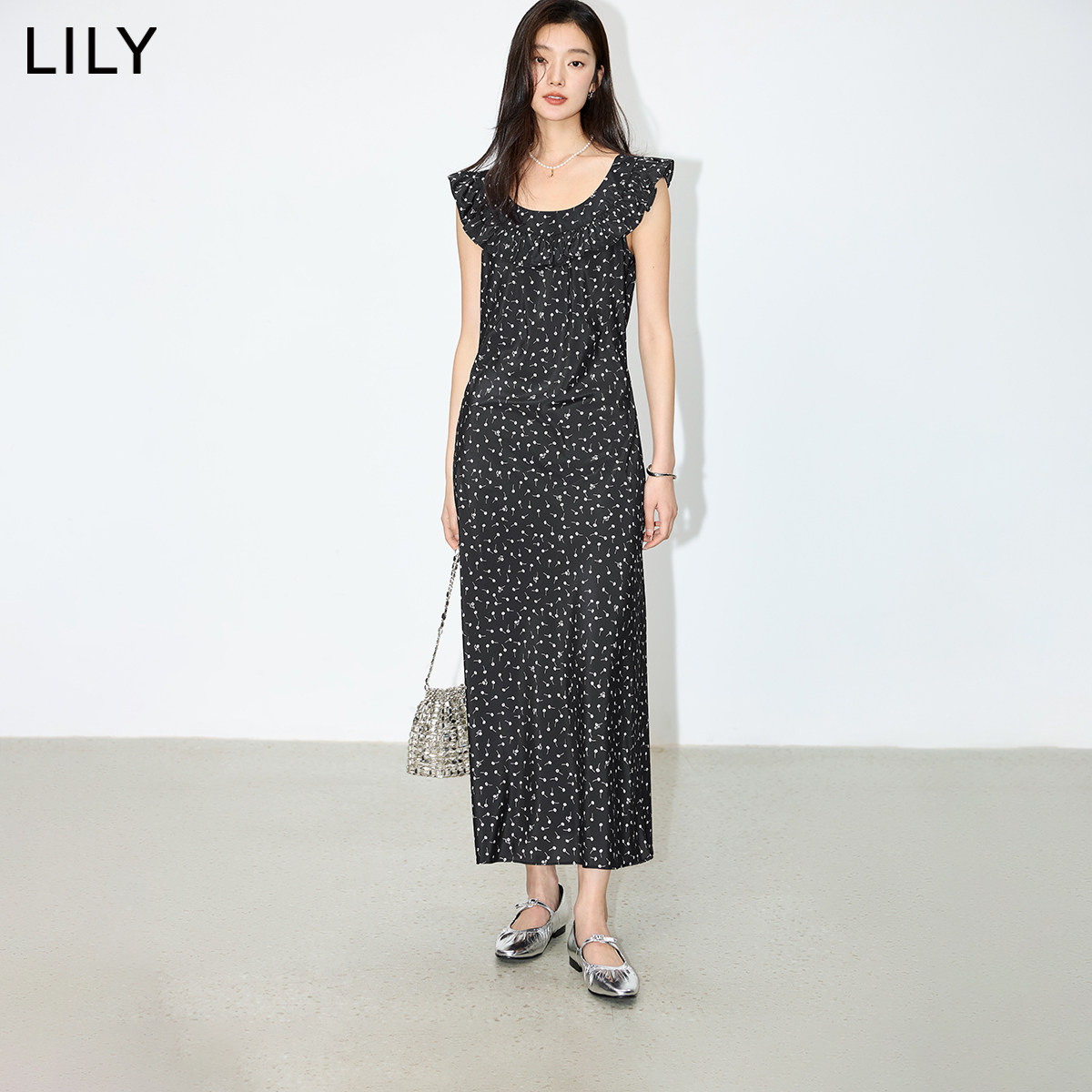 LILY2026夏新款女装复古浪漫碎花荷叶边领气质通勤黑色无袖连衣裙