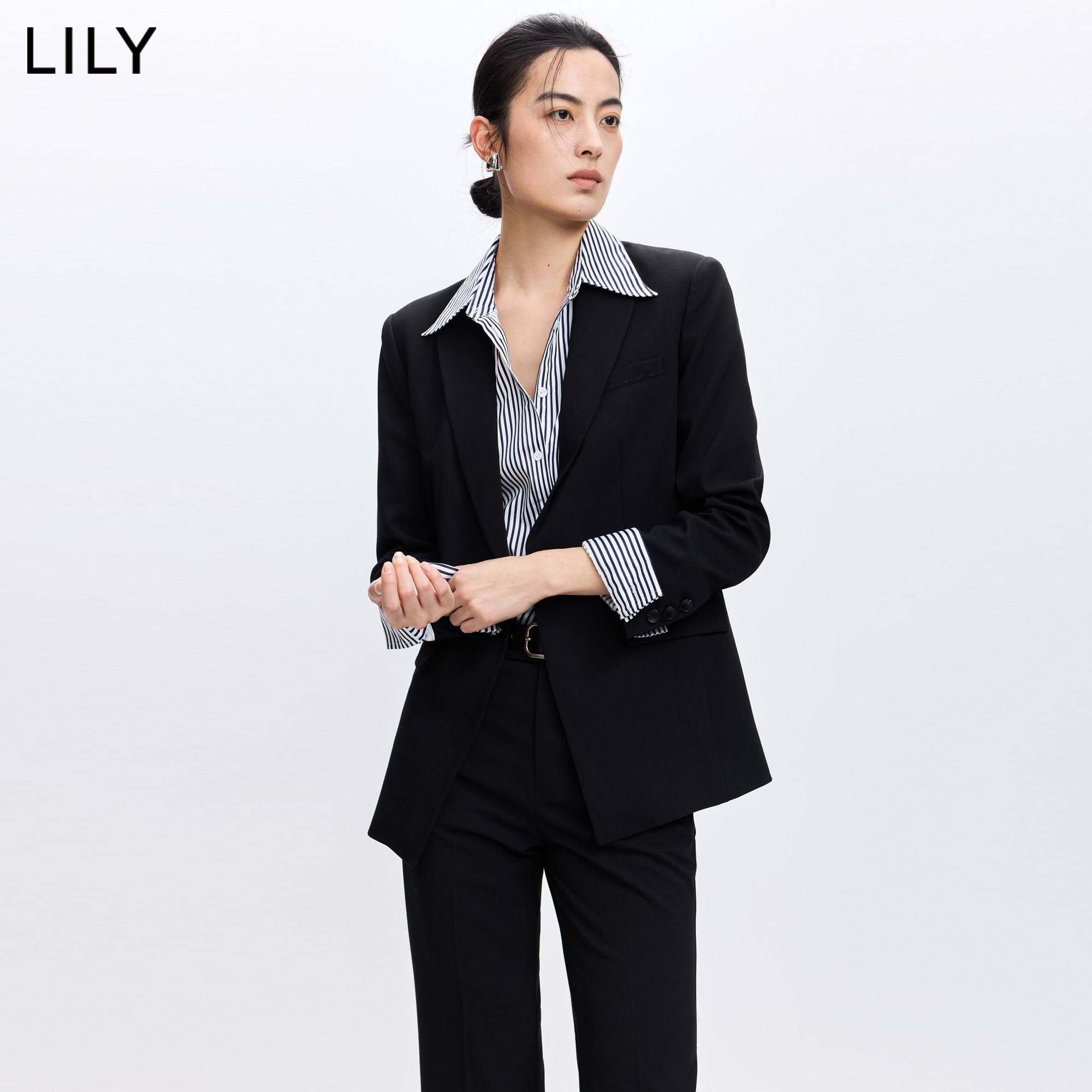 LILY春新通勤收腰一粒扣女西装