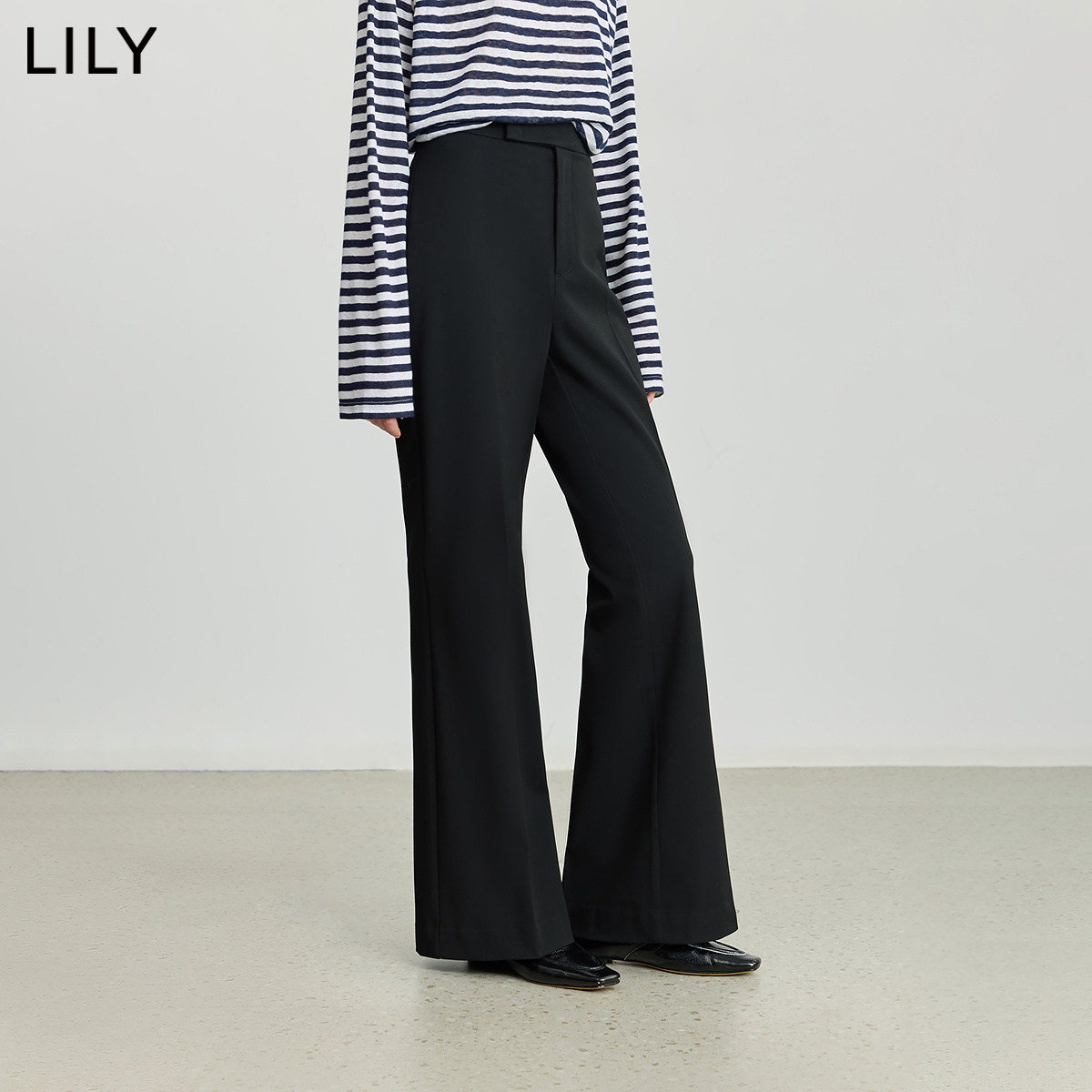 LILY2026冬新款复古经典磨毛黑色喇叭裤显瘦气质通勤微喇休闲裤女