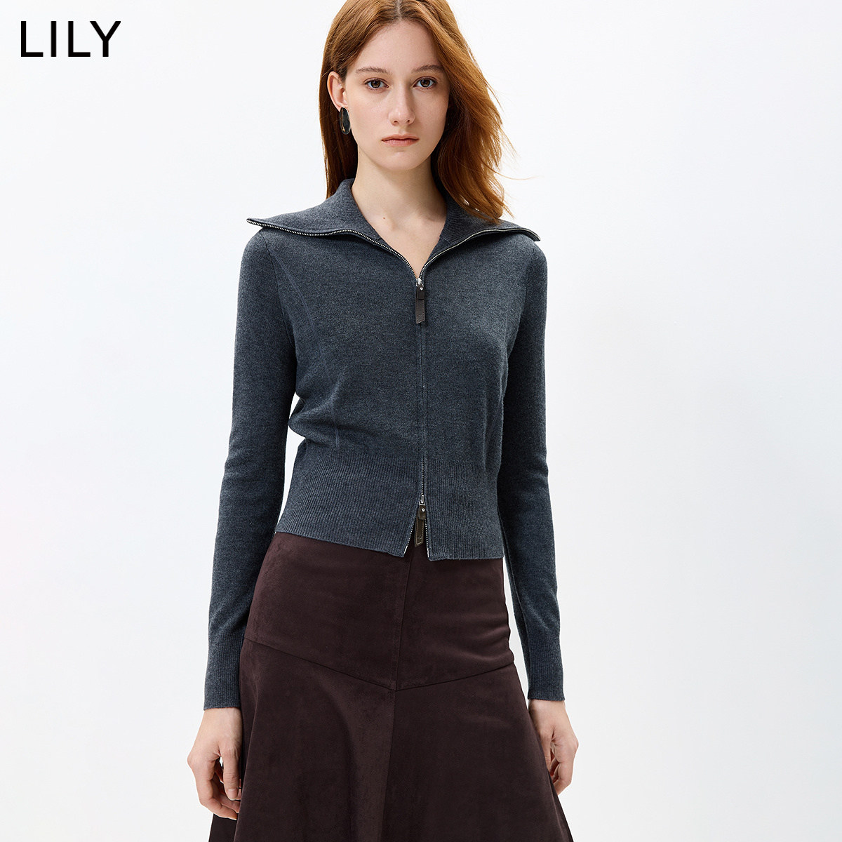 LILY2026秋新款格雷系大翻领拉链休闲深色长袖针织开衫外套女短款