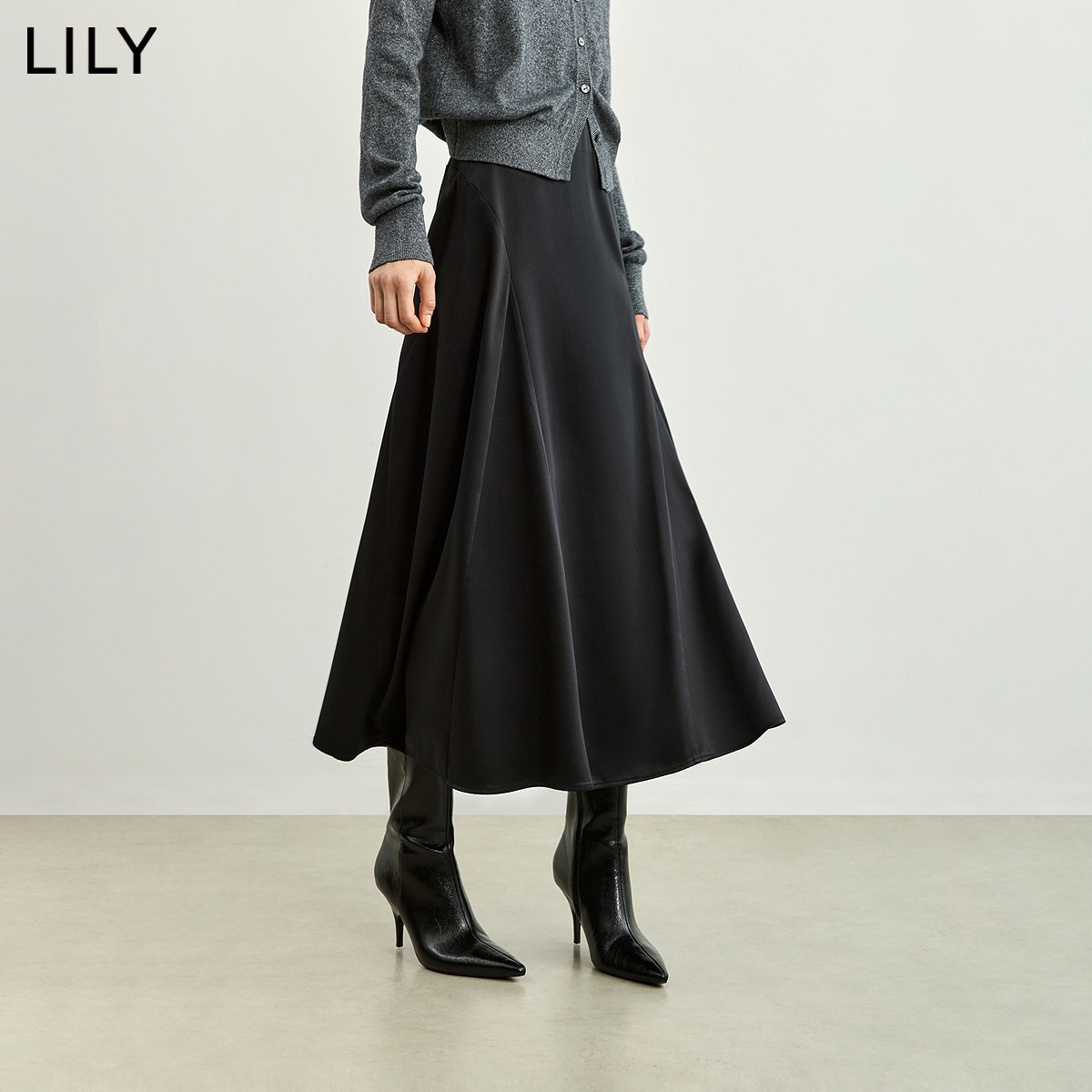 LILY2026冬新款简约缎面高腰立体裁片垂感纯色鱼尾裙半身裙女长款