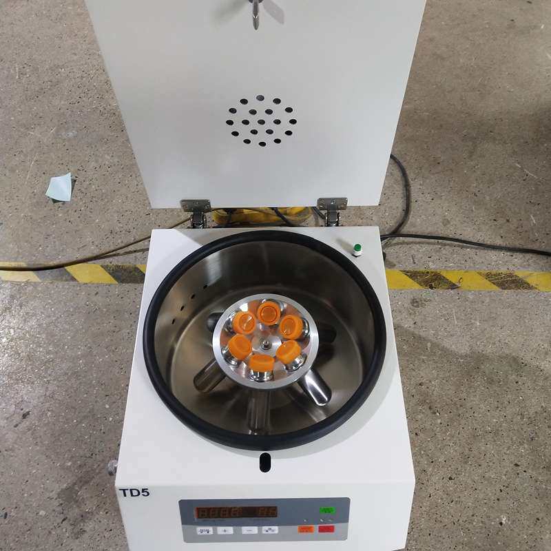 TD5台式低速离心机 无碳刷电机 5000转/分钟 低速电动离心机