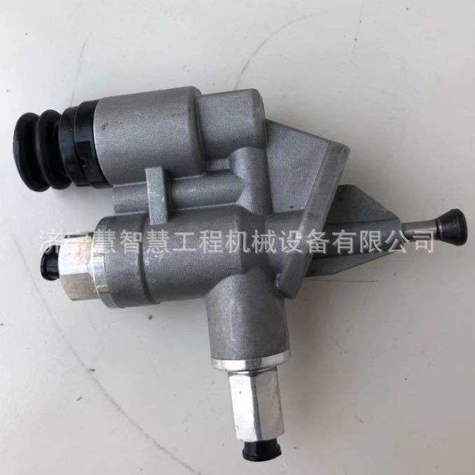 特惠供应装载机配件WA380-3手油泵6742-01-2190小孔长头的输油泵