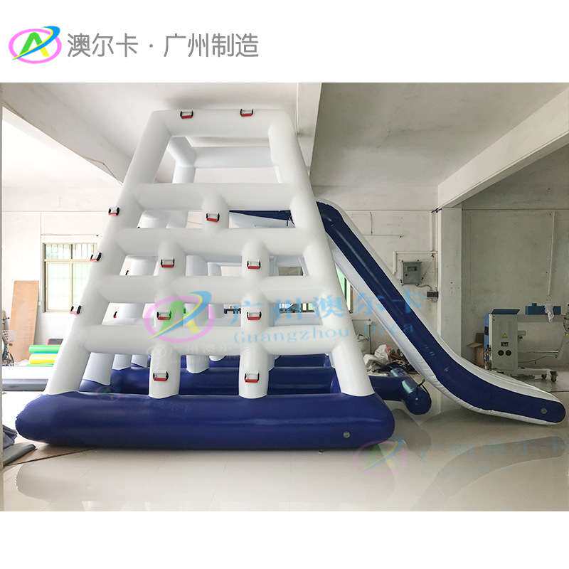 新款充气金字塔滑梯户外水上乐园大号支架攀岩海上闯关娱乐设施