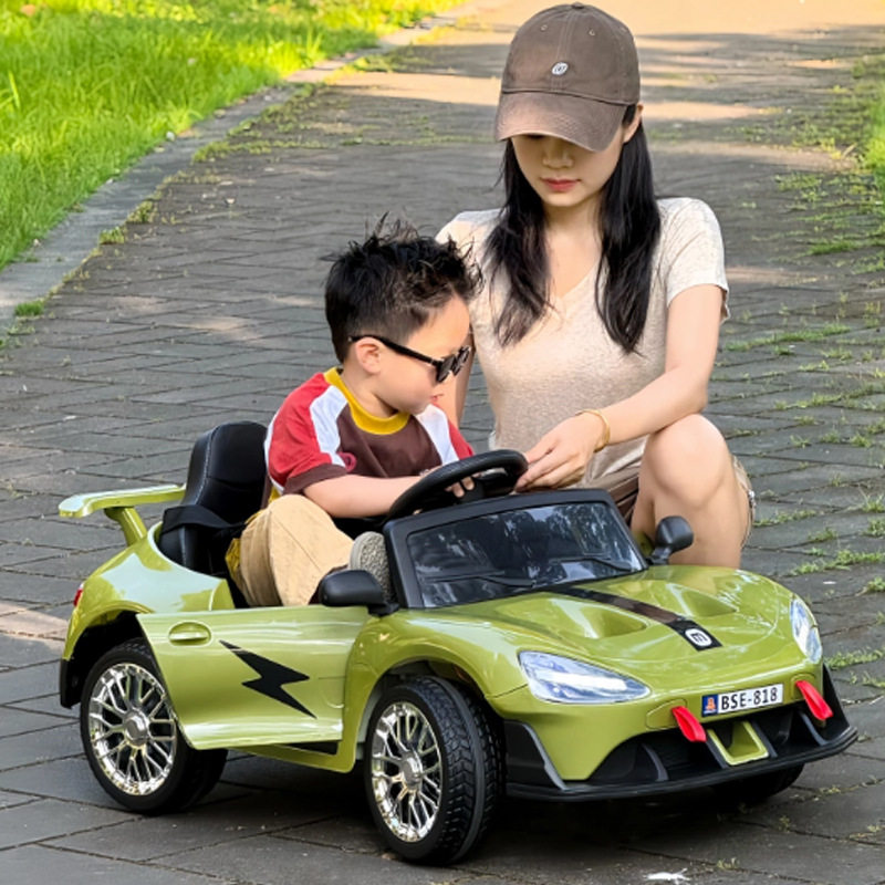 儿童电动汽车四轮宝宝玩具可坐人小孩遥控车充电童车2026新品跨境