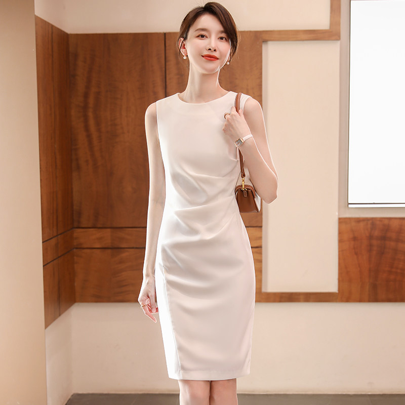女神范职业装白色连衣裙显瘦