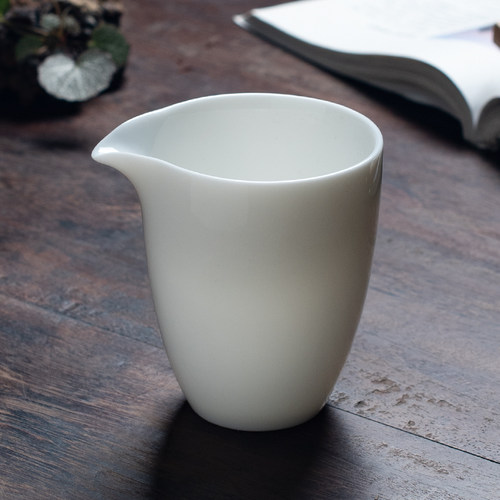 猪油白鹰嘴公道杯 家用功夫茶具陶瓷分茶器茶道手抓白瓷匀杯茶滤