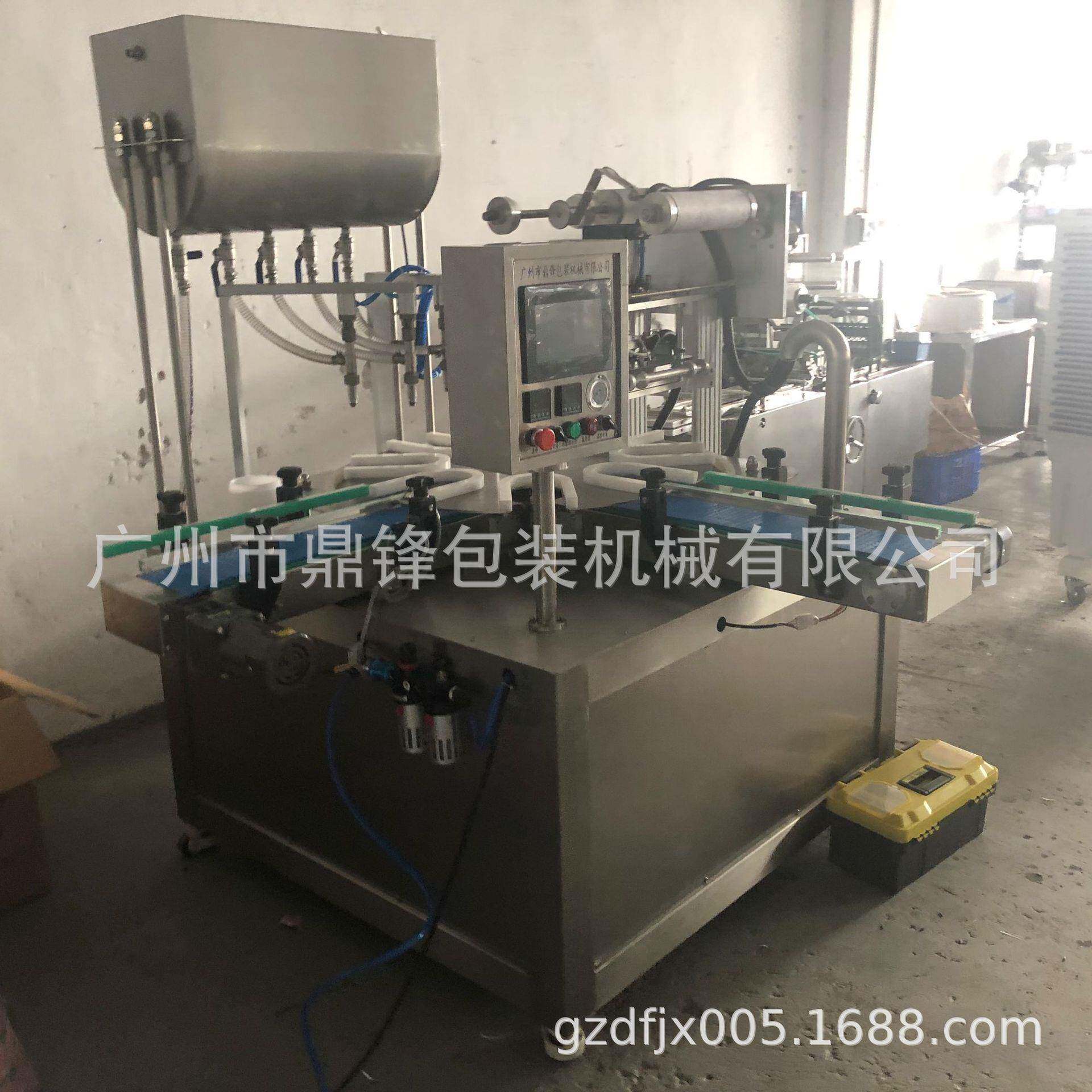 湿巾桶全自动连续铝箔膜自动封杯机化妆棉塑料杯自动转盘封口机