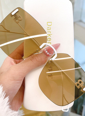 墨镜ins复古港风开车网红街拍