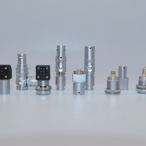 供应国产连接器 PPSU外壳旋口连接器 推拉自锁push-pull连接器
