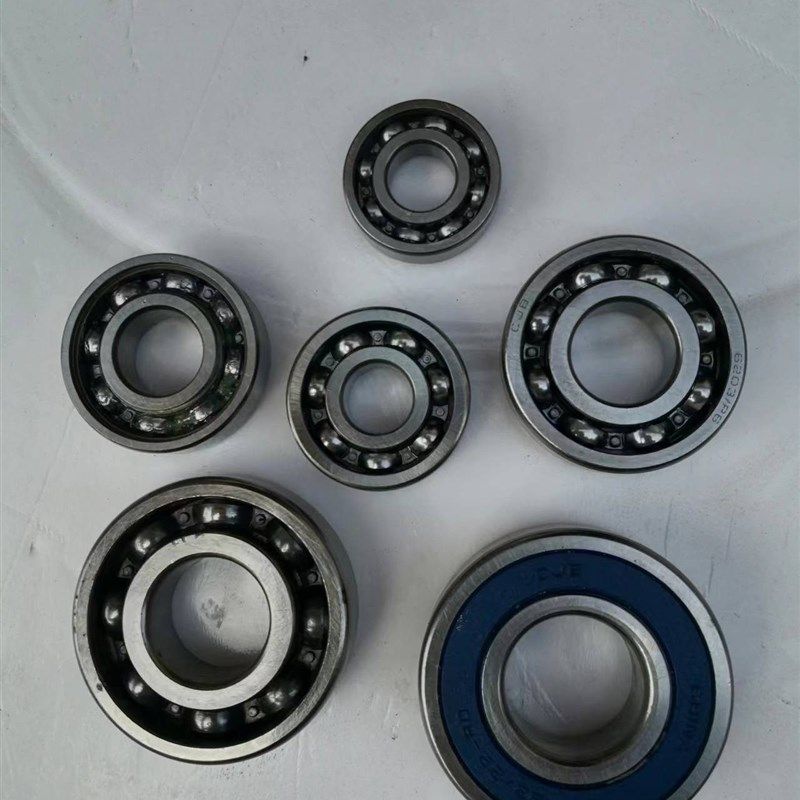 优友UU/UY125T齿轮箱轴承铃木优驿UE125T变速器盖轴承一套 原装