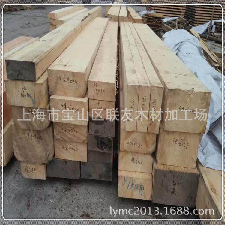 建筑工地材料云杉木方烘干加密实木建筑木方木板材