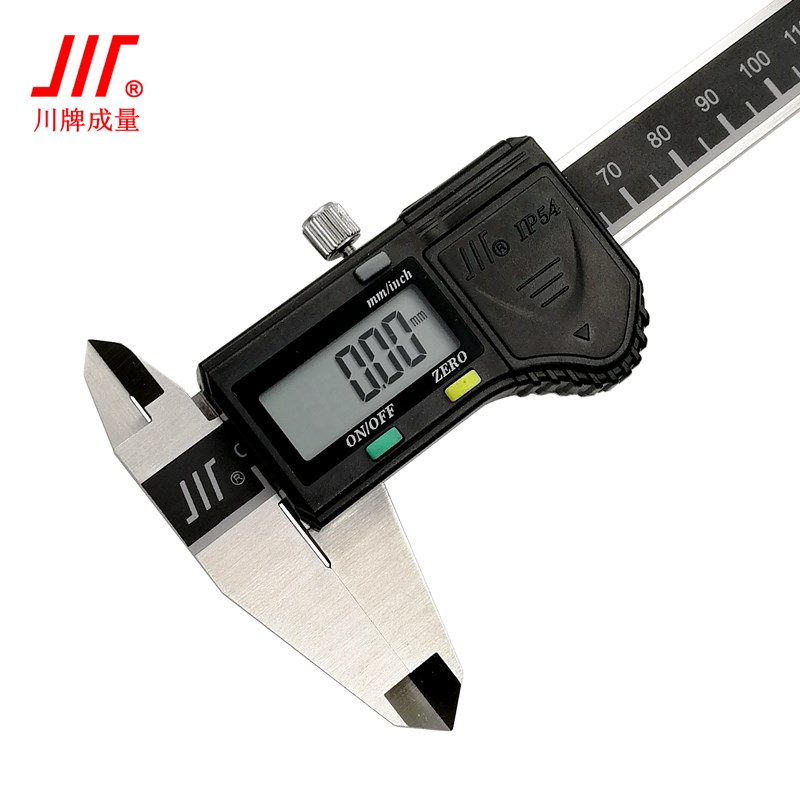 专卖高精度成都成量电子数显卡尺 IP54 金属壳 大屏幕150 200 300
