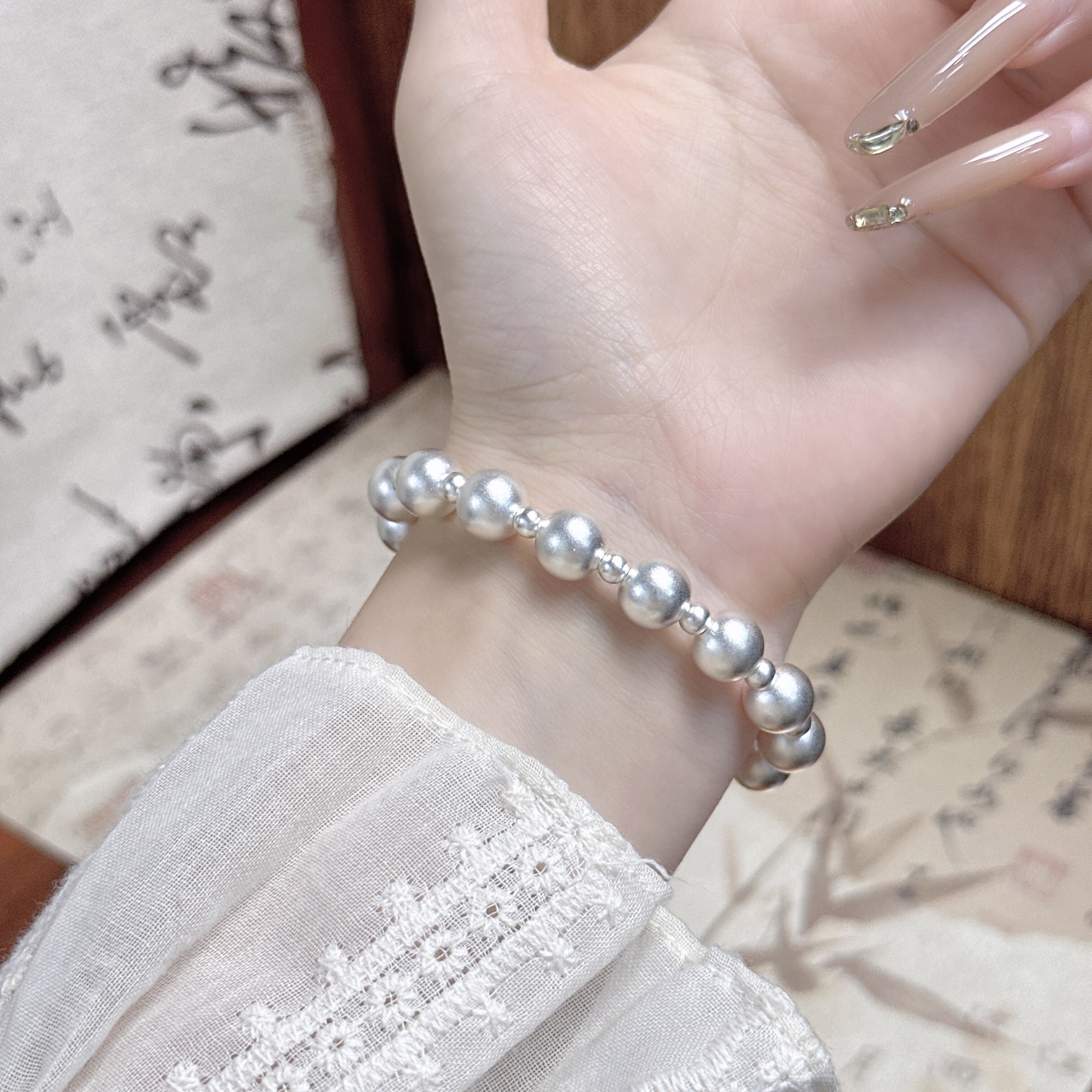 美开乐999足银月瑶手链古法百搭光珠清新简约纯银手链生日送女友
