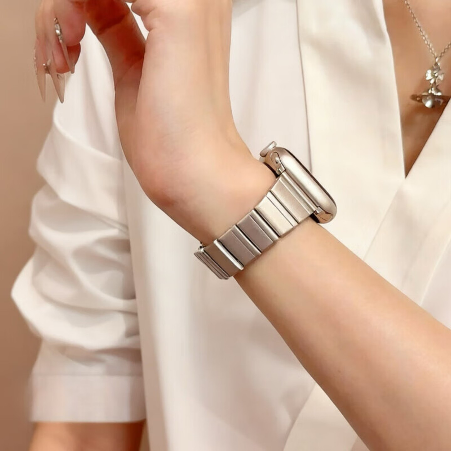 方哲品牌原装适用苹果iwatch S11手表表带s10/s9竹节小蛮腰钢带Ultra3/Ultra2商务通勤金属不锈钢蝴蝶扣表链图片