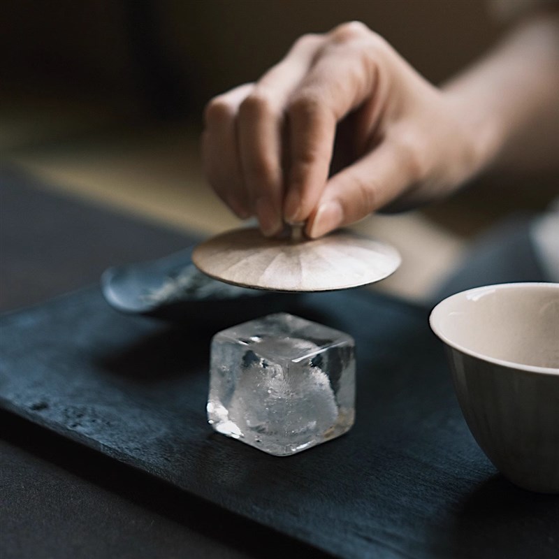 不亦室 玻心璃语非白凝水盖置 茶室器皿