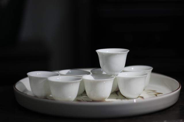 八十年代铃铛茶杯 蛋壳小酒杯 工夫茶25cc 薄胎白瓷 冬冷天用茶具