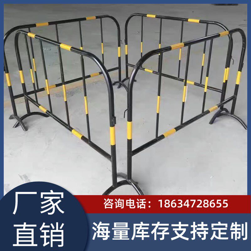 云南铁马护栏镀锌管施工围栏市政隔离路栏道路移动安全防护栏围挡