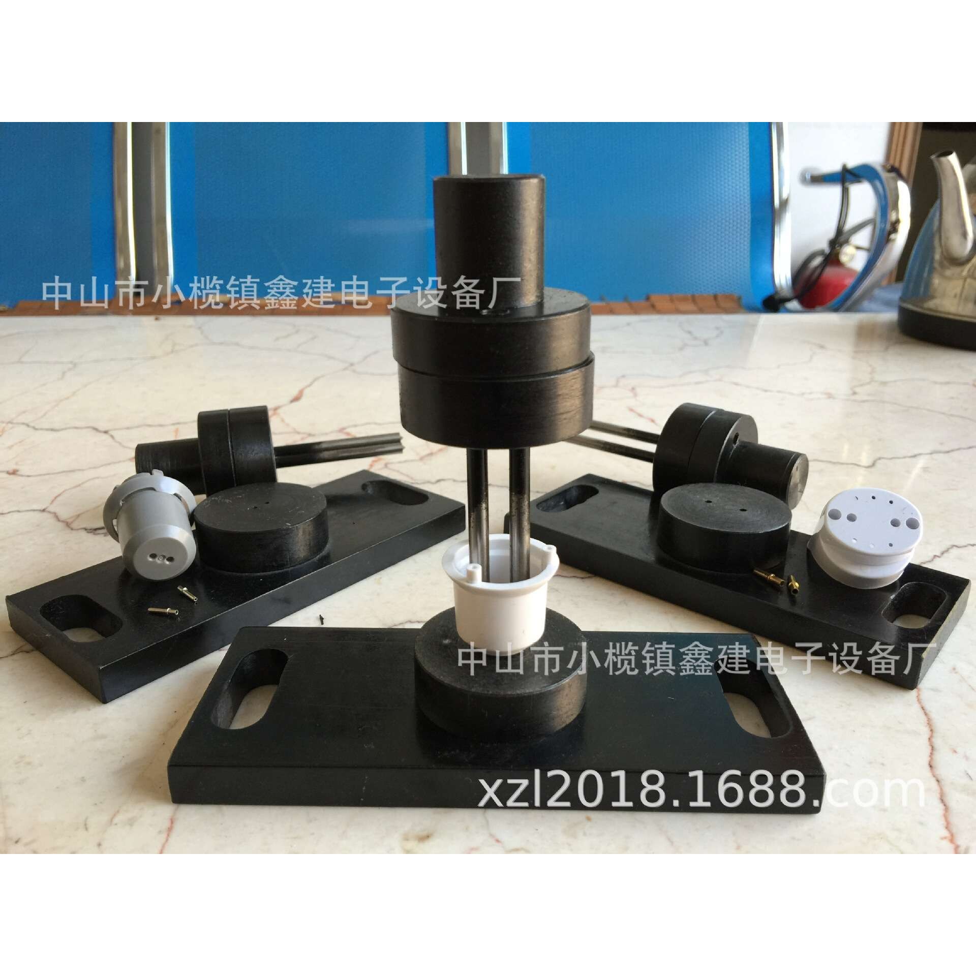 LED灯具GU10GX53MR16T5T8G24灯头堵头铜脚铜针压铆治具模具
