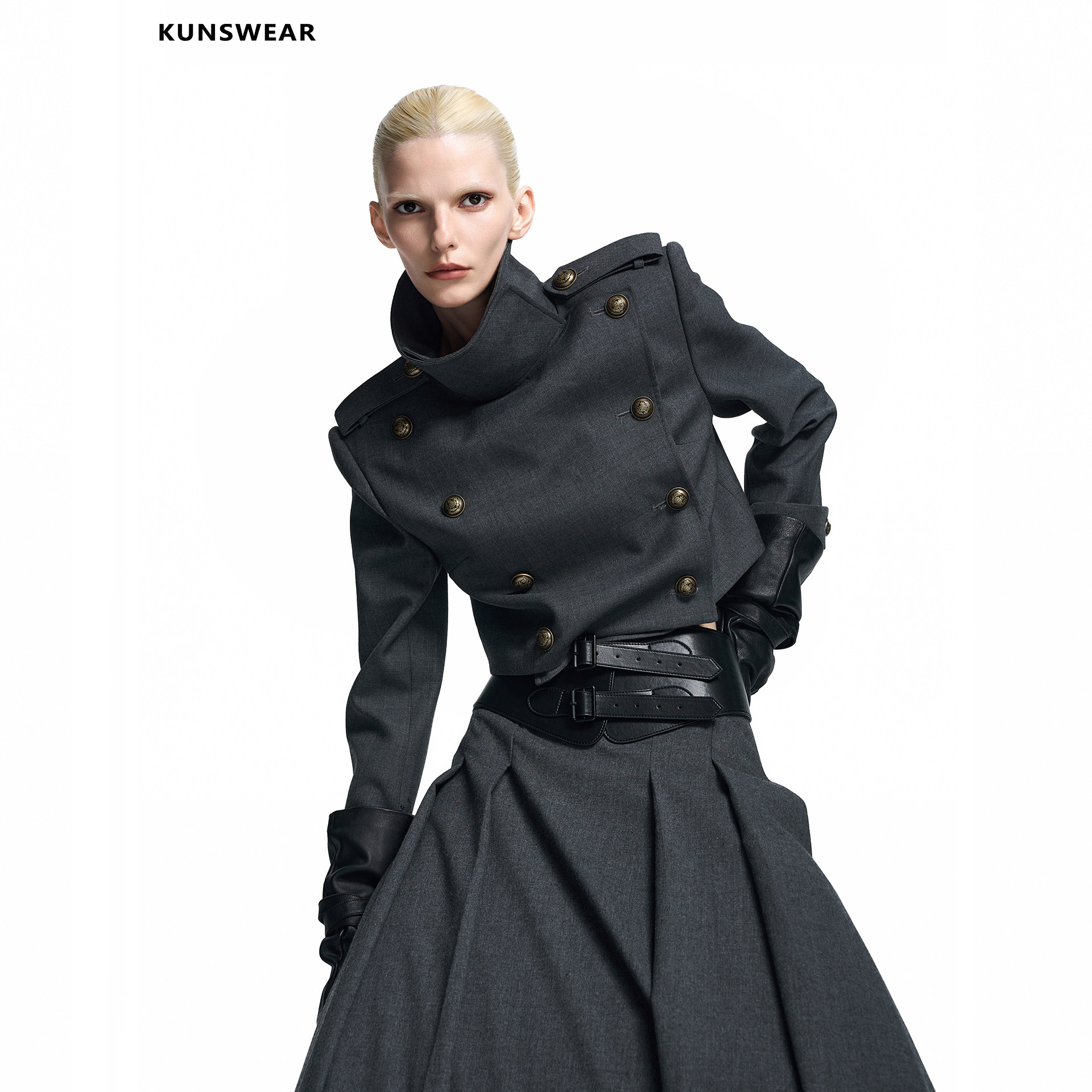 KUNSWEAR/琨丝薇尔26短外套