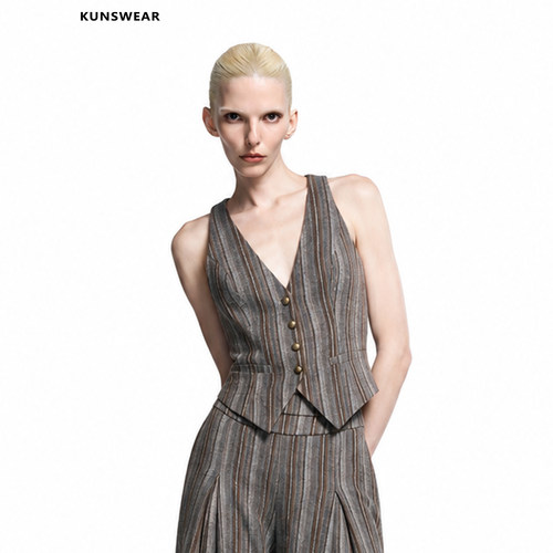 KUNSWEAR/琨丝薇尔26FA 复古摩登条纹无袖设计修身马甲 846009010